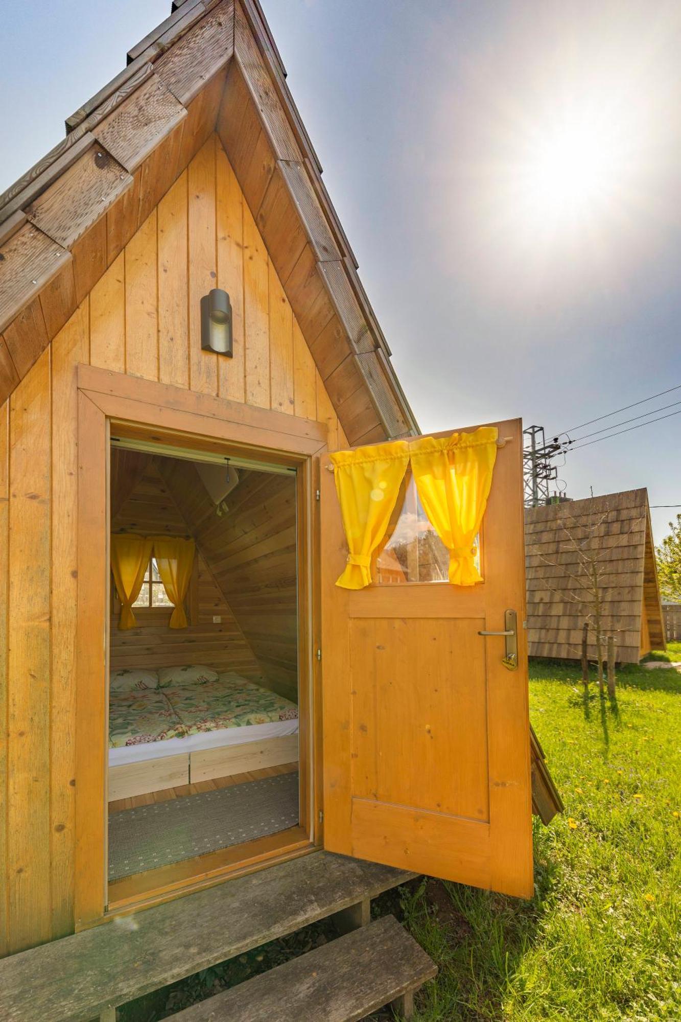 Hotel Glamping Mohorjev Grunt Preddvor Zewnętrze zdjęcie